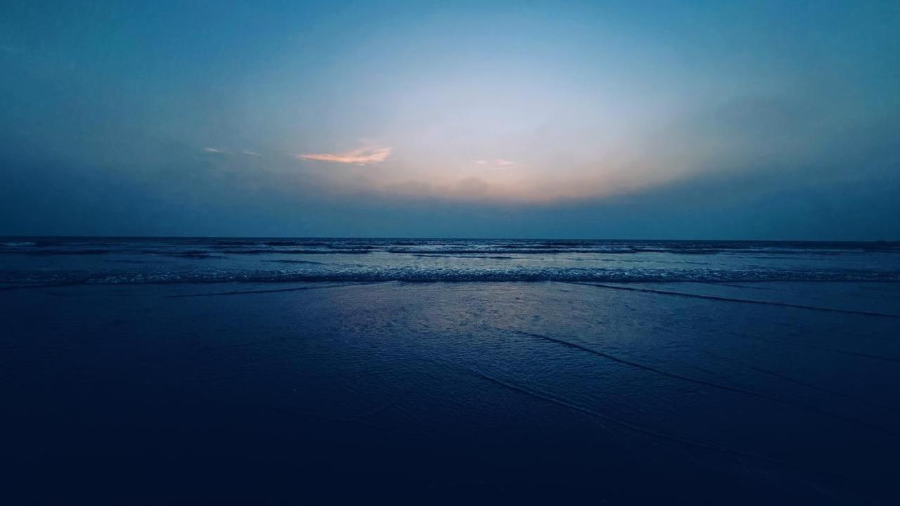 Corniche Beach Resort Mulappilangād 外观 照片