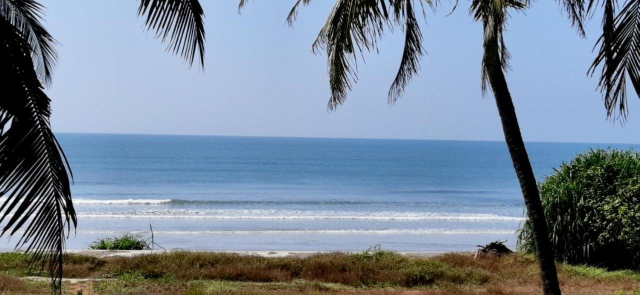 Corniche Beach Resort Mulappilangād 外观 照片