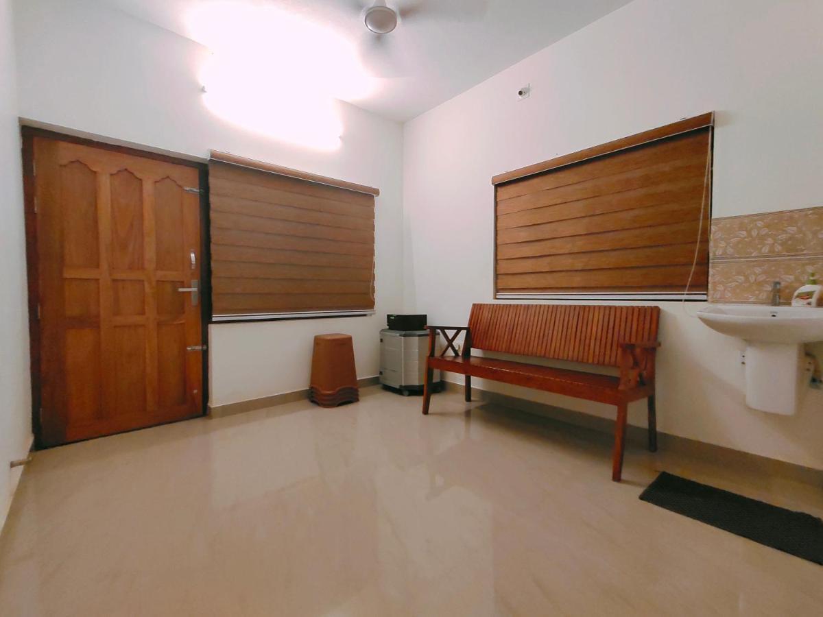 Corniche Beach Resort Mulappilangād 外观 照片