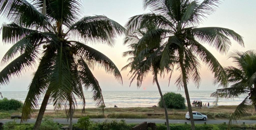 Corniche Beach Resort Mulappilangād 外观 照片